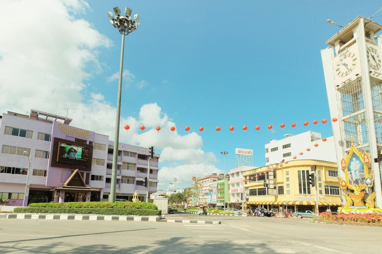 OYO 565 Trang Hotel Ngoại thất bức ảnh