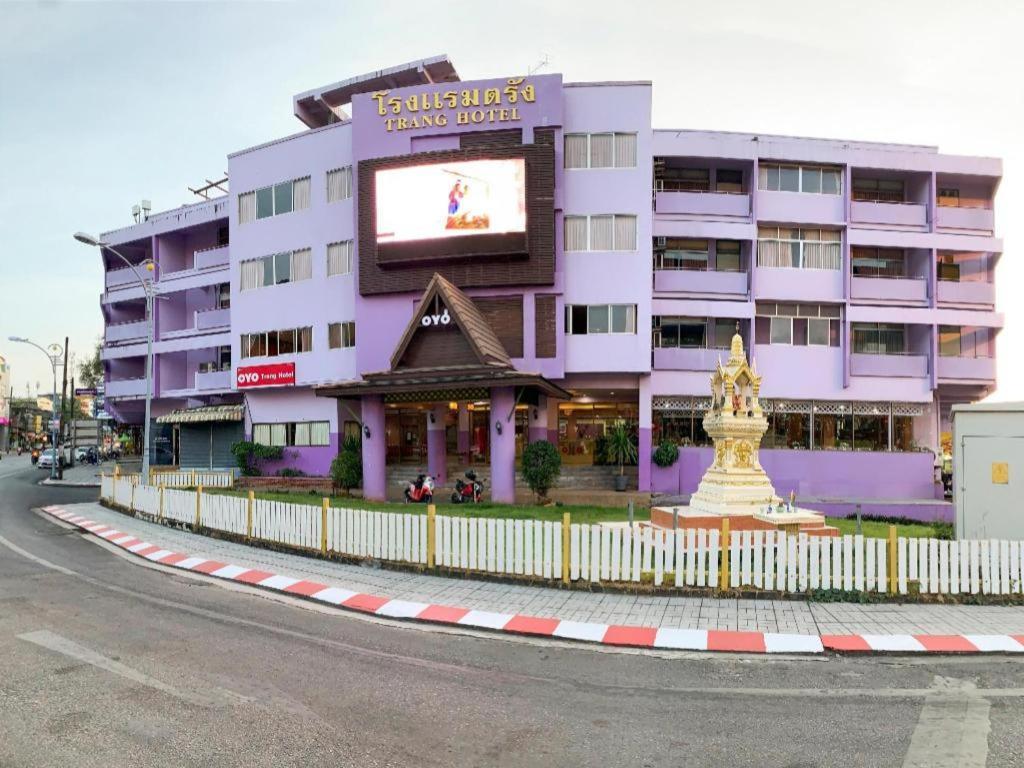 OYO 565 Trang Hotel Ngoại thất bức ảnh