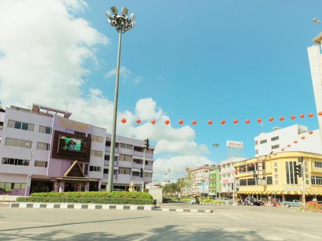 OYO 565 Trang Hotel Ngoại thất bức ảnh