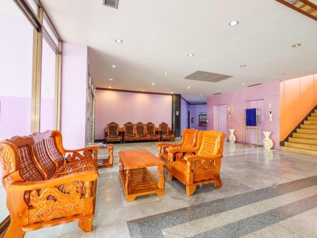 OYO 565 Trang Hotel Ngoại thất bức ảnh