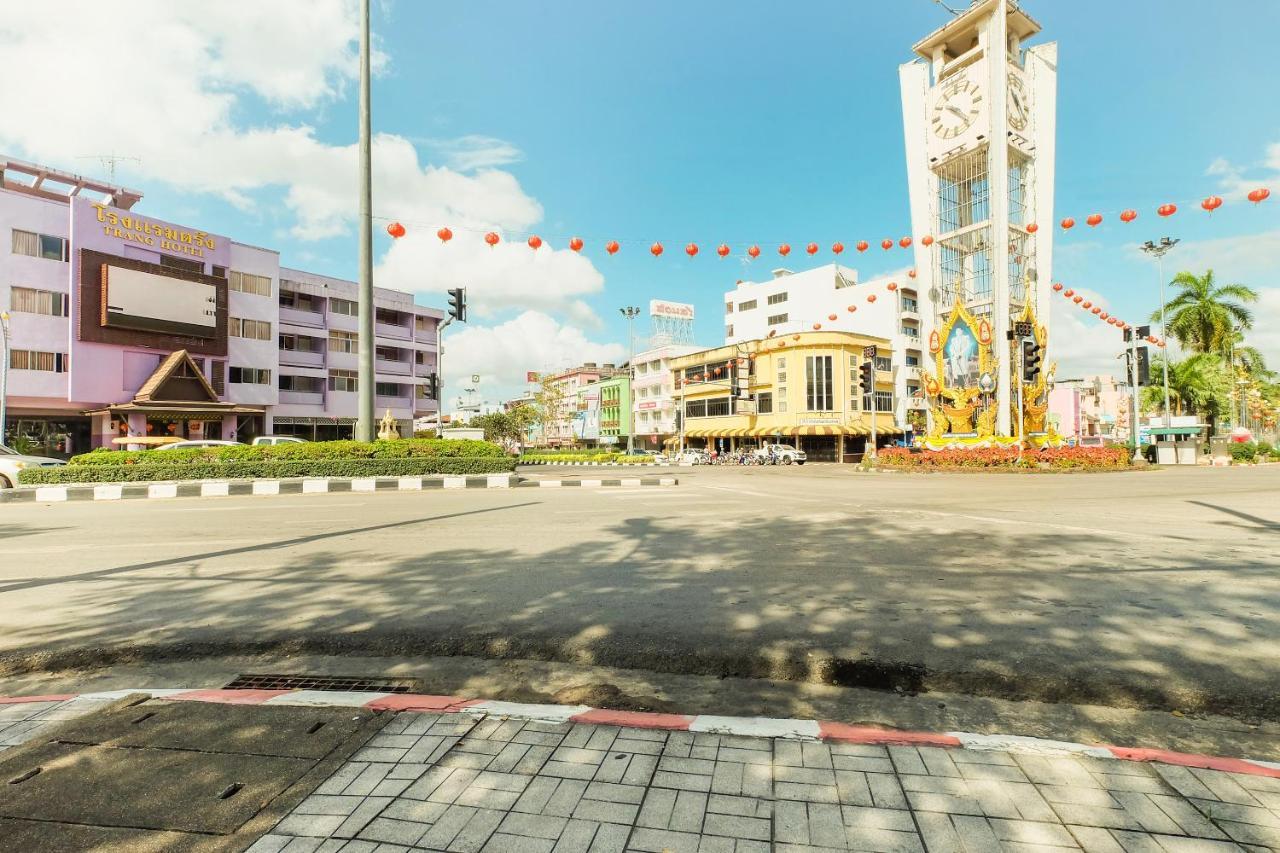 OYO 565 Trang Hotel Ngoại thất bức ảnh